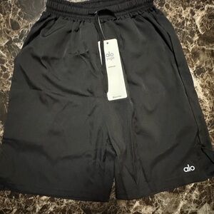 ALO Yoga Men's Athletic Black Shorts